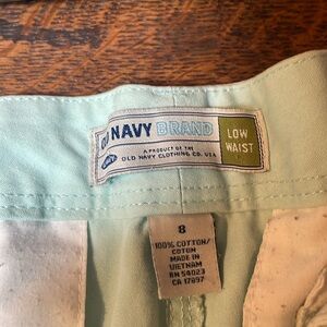 Old Navy brand Bermuda shorts 8